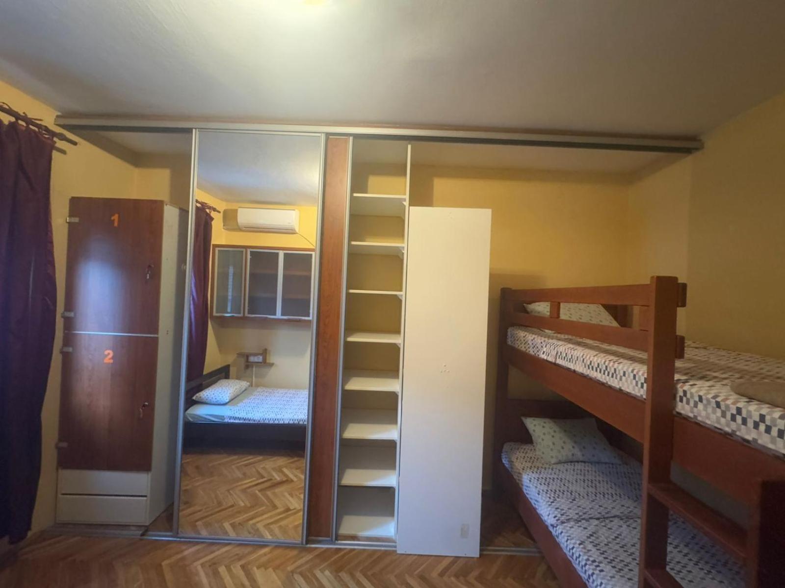 Kotorhostelito Екстер'єр фото