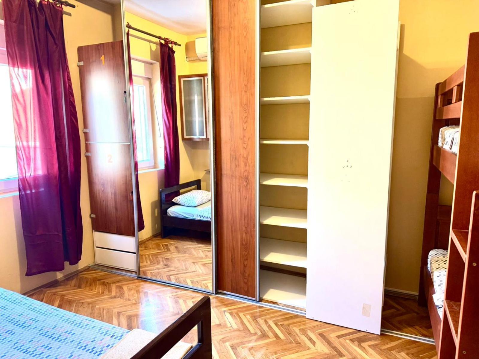 Kotorhostelito Екстер'єр фото