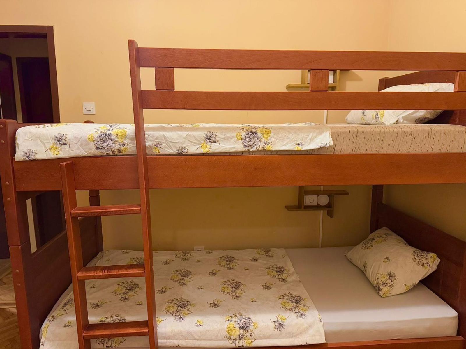 Kotorhostelito Екстер'єр фото